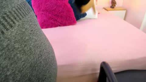 Ayla online show from 10/27/25, 01:53