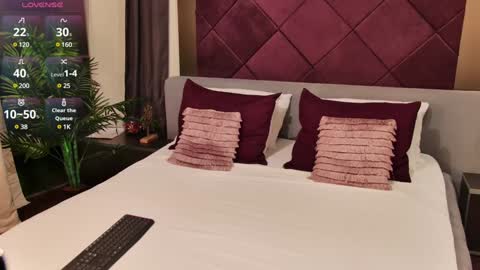 Ayla online show from 02/06/25, 04:42