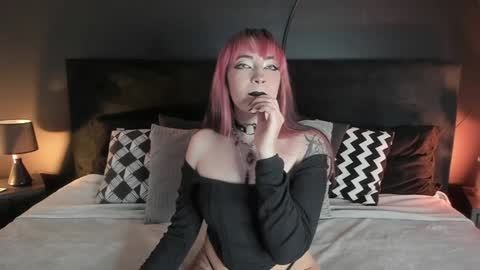 Aylen online show from 02/03/25, 07:42