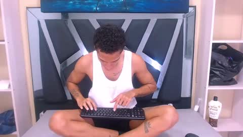 Snapshot of aylensantos chatting on 02/18/25, 07:09 Aylen online show from 02/18/25, 07:09