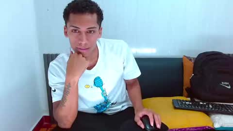 Snapshot of aylensantos chatting on 02/20/25, 09:09 Aylen online show from 02/20/25, 09:09