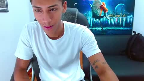 Snapshot of aylensantos chatting on 02/21/25, 12:28 Aylen online show from 02/21/25, 12:28