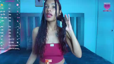 Snapshot of aylin_valerie chatting on 07/12/26, 12:18 aylin_valerie online show from 07/12/26, 12:18