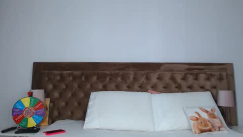 Aylin online show from 09/17/25, 01:07