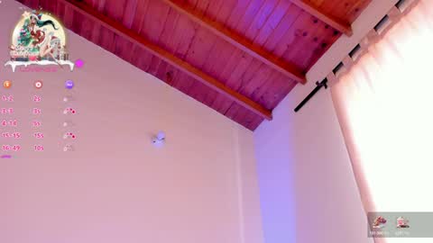 Snapshot of aylinnzambrano_ chatting on 12/22/24, 06:59 Aylin online show from 12/22/24, 06:59