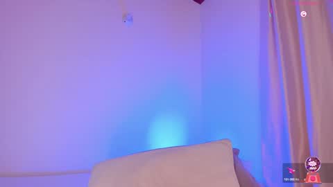 Snapshot of aylinnzambrano_ chatting on 02/05/25, 07:50 Aylin online show from 02/05/25, 07:50