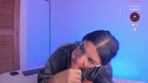 Snapshot of aylinnzambrano_ chatting on 03/12/25, 05:24 Aylin online show from 03/12/25, 05:24