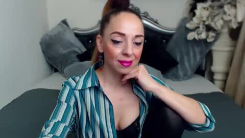 aylynrichard online show from 11/13/25, 10:41