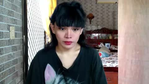 aymkyline online show from 10/17/25, 12:58