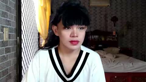 aymkyline online show from 12/15/25, 02:05