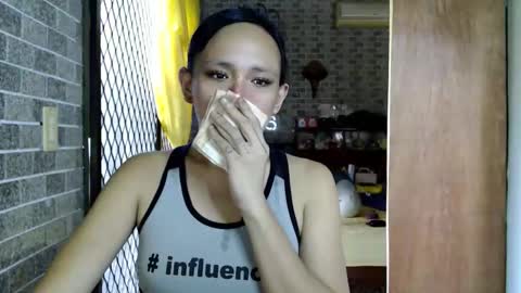 aymkyline online show from 03/04/26, 01:33