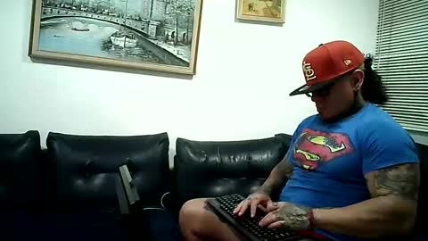 Snapshot of ayrton_naffah2 chatting on 04/06/26, 04:32 Ayrton naffah2 online show from 04/06/26, 04:32