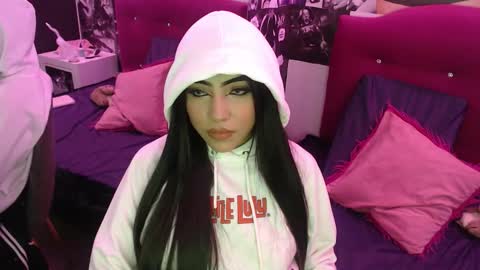 Aysel online show from 11/18/25, 11:37