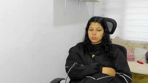 Snapshot of aysha_winxx chatting on 10/25/25, 11:51 aysha_winxx online show from 10/25/25, 11:51