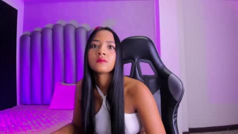 Snapshot of aysheldoll1 chatting on 04/21/26, 11:38 Aysheldoll online show from 04/21/26, 11:38