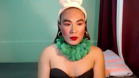 ayumi online show from 09/11/25, 10:15