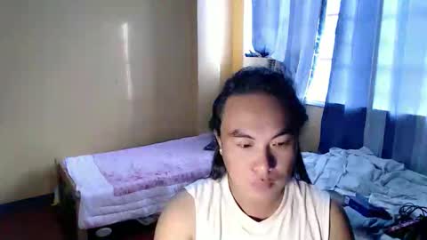 ayumi online show from 10/05/25, 10:51