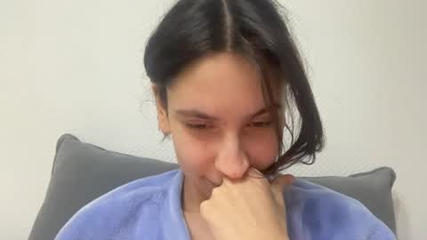 Snapshot of ayyababys chatting on 12/18/24, 07:41 angel ayya online show from 12/18/24, 07:41