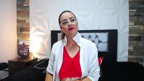 Azahara online show from 02/22/25, 11:02