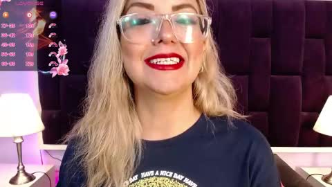 Snapshot of azaahara_ chatting on 04/20/26, 12:52 Azahara online show from 04/20/26, 12:52