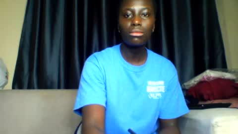 azaelia_iris online show from 08/02/26, 10:03