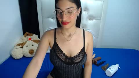 Snapshot of azahara_smith chatting on 10/13/25, 10:15 Smith online show from 10/13/25, 10:15