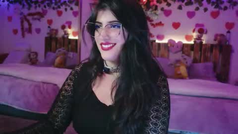Snapshot of azaharnoor chatting on 07/15/26, 01:44 Azahar online show from 07/15/26, 01:44