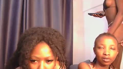 Snapshot of azalea46 chatting on 03/25/26, 04:51 Azalea online show from 03/25/26, 04:51