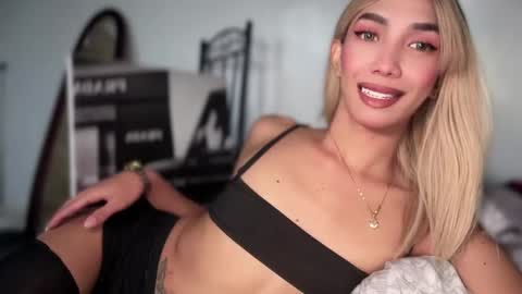 azalea_cum69 online show from 05/20/26, 03:13