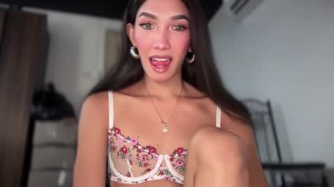 azalea_cum69 online show from 06/11/26, 02:11