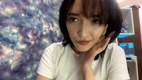 Minro online show from 10/28/25, 01:36