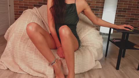 Snapshot of azaliaswallows chatting on 12/07/24, 12:56 azaliaswallows online show from 12/07/24, 12:56