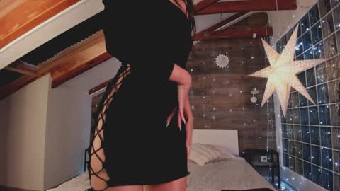 Snapshot of azaliaswallows chatting on 02/05/25, 01:54 azaliaswallows online show from 02/05/25, 01:54