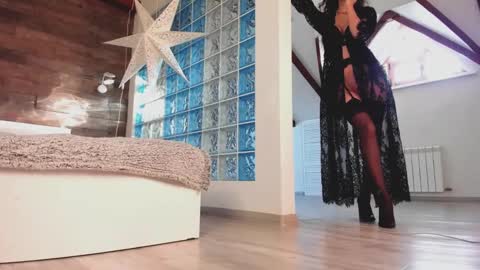 Snapshot of azaliaswallows chatting on 02/28/25, 01:36 azaliaswallows online show from 02/28/25, 01:36