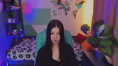 Snapshot of azaliya_haze chatting on 10/17/25, 05:21 Azaliya online show from 10/17/25, 05:21