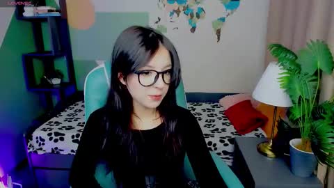Azaliya online show from 11/19/25, 08:31