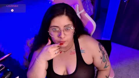Snapshot of azamy_12 chatting on 07/07/26, 01:41 Amanda online show from 07/07/26, 01:41