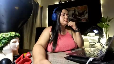 Snapshot of azaraonyx chatting on 06/06/26, 03:17 Goddess Azara online show from 06/06/26, 03:17