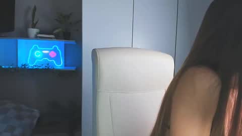 Snapshot of azeliaclark chatting on 02/08/25, 07:48 Sofia online show from 02/08/25, 07:48