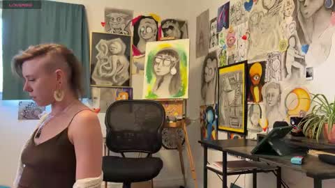 Snapshot of azeraika chatting on 04/17/26, 03:15 Azerai online show from 04/17/26, 03:15