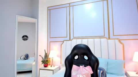 Ale online show from 03/08/25, 06:58