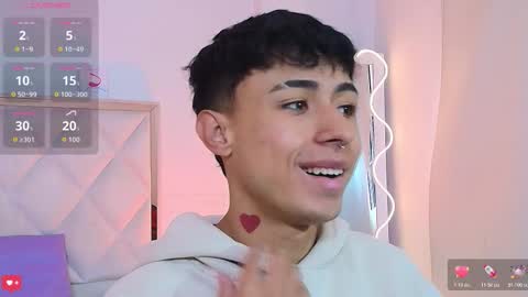 aziel_tay online show from 10/24/25, 11:39