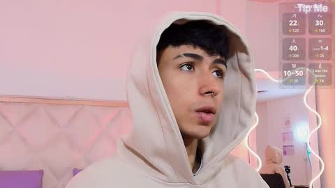 aziel_tay online show from 10/28/25, 11:36