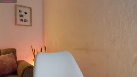 Snapshot of azmanisally chatting on 05/02/26, 01:27 azmanisally online show from 05/02/26, 01:27
