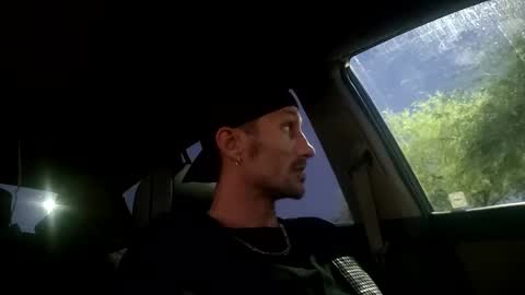 Snapshot of azrider480 chatting on 09/20/25, 12:50 Rider online show from 09/20/25, 12:50