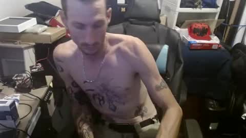 Snapshot of azrider480 chatting on 09/21/25, 04:03 Rider online show from 09/21/25, 04:03