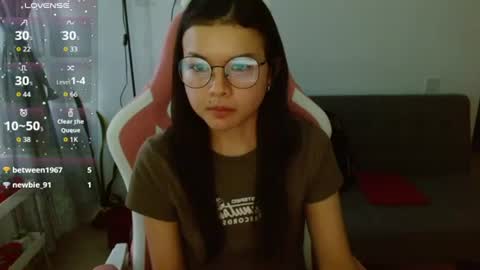 Snapshot of azu_chan chatting on 06/23/26, 11:14 Azu online show from 06/23/26, 11:14