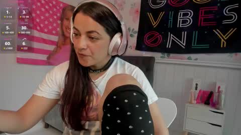 Azucena R online show from 10/30/25, 03:02