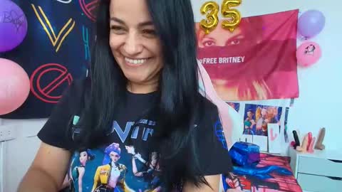 Snapshot of azucenaxxxgp chatting on 04/30/26, 08:57 Azucena R online show from 04/30/26, 08:57