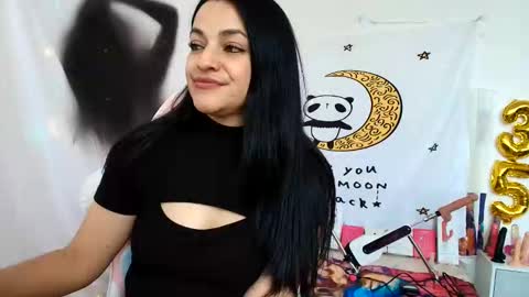 Snapshot of azucenaxxxgp chatting on 06/03/26, 04:45 Azucena R online show from 06/03/26, 04:45
